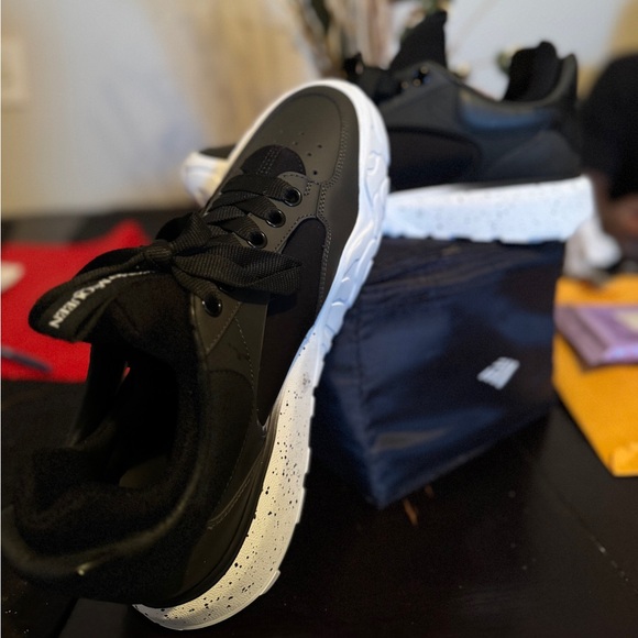 Alexander McQueen Court Tech Trainer - Picture 1 of 6
